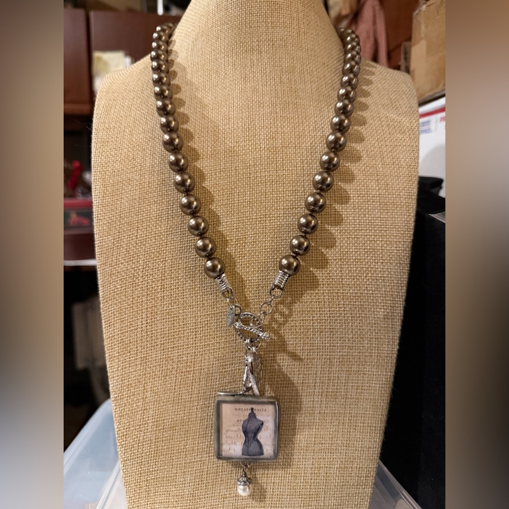 Jewel Kade Brown Pearl Charm Toggle Necklace Letter 26" Heart Wreath Waltz